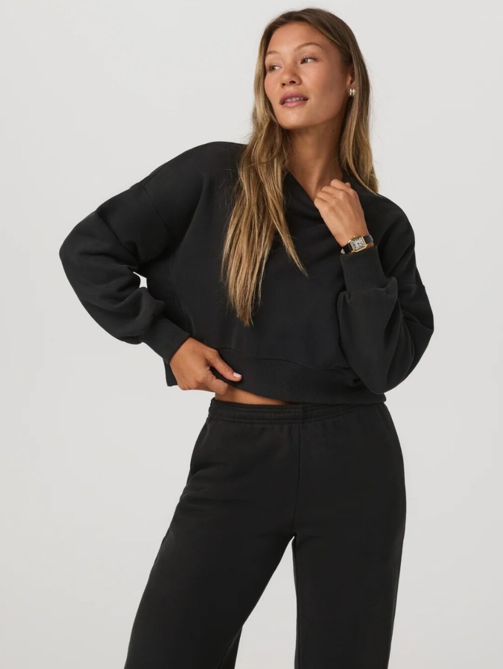 Vuori Restore Mini Crew Sweatshirt in Black, XS, Retail $118